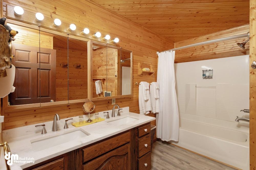 Talkeetna Denali View Lodge and Cabins photo 23