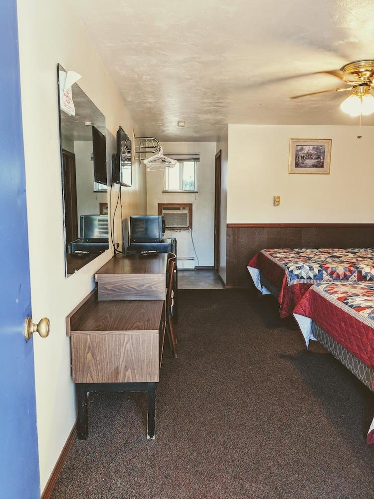 In Town Inn photo 20
