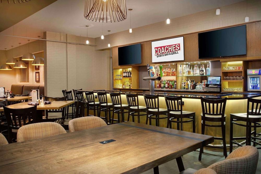 DoubleTree by Hilton Chicago Midway Airport photo 4