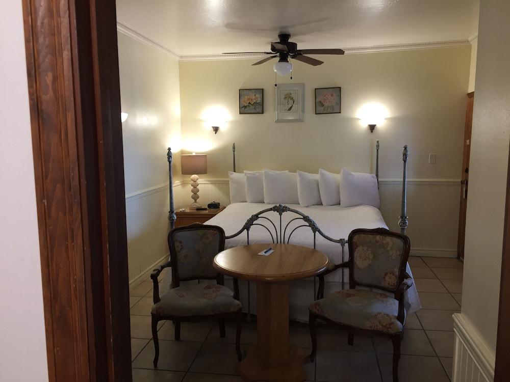 Seacrest Inn photo 8