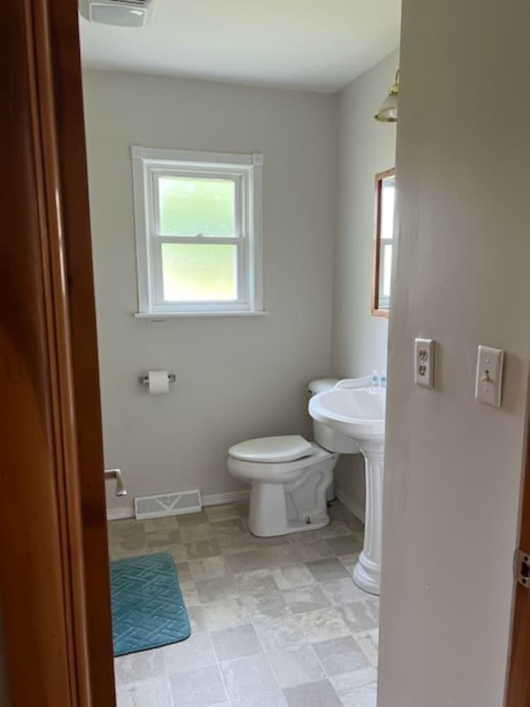 Maple Ridge Motel photo 11