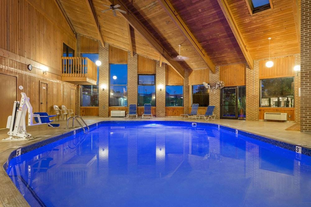 Baymont by Wyndham Lancaster photo 18
