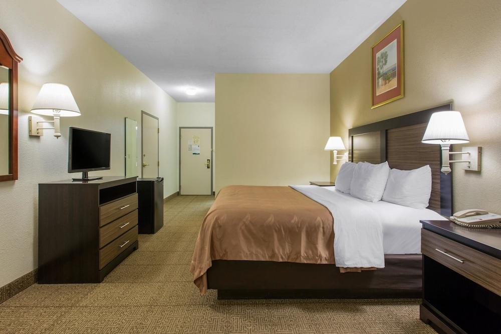 Quality Inn Surfside Myrtle Beach photo 7
