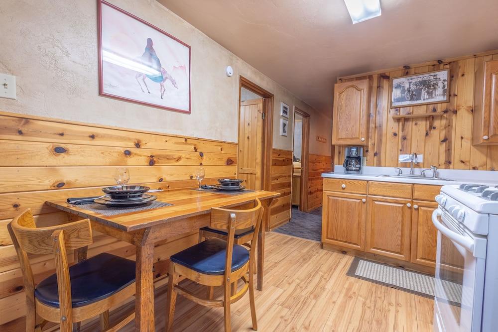 Ruidoso Lodge Cabins photo 21