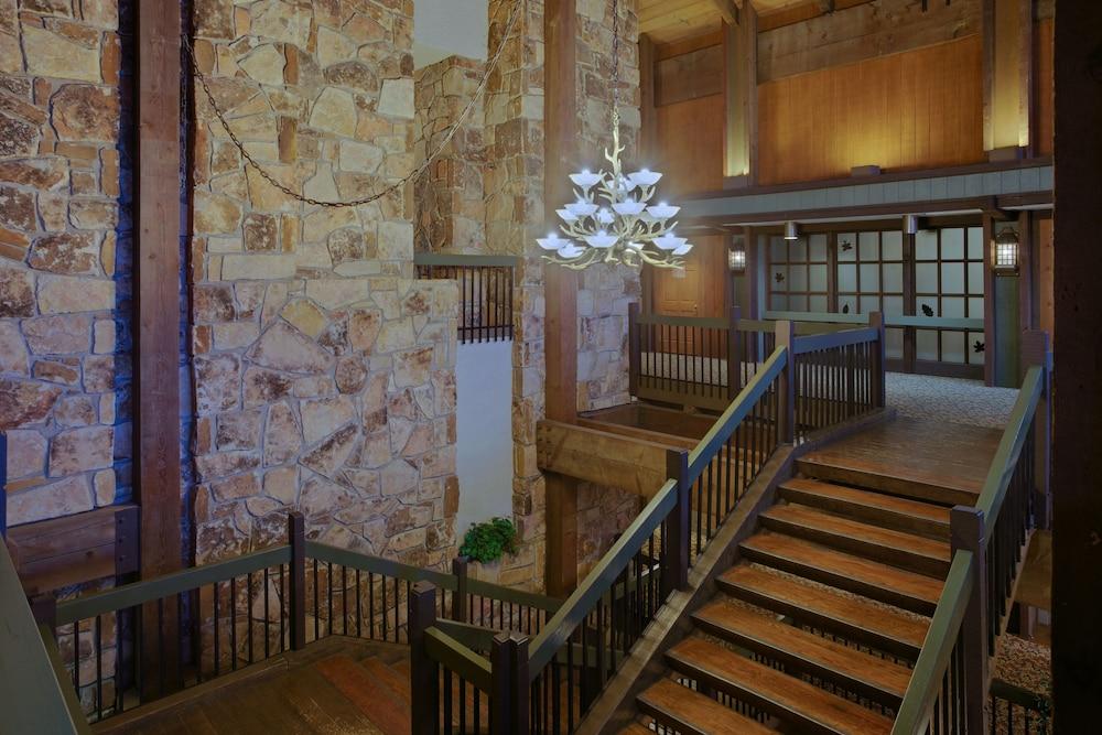 Salt Fork Lodge and Conference Center photo 2