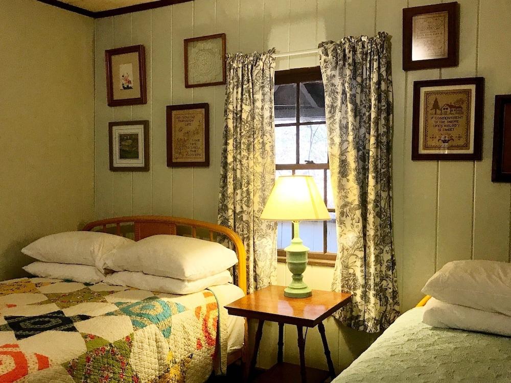 Wilderness Lodge photo 11