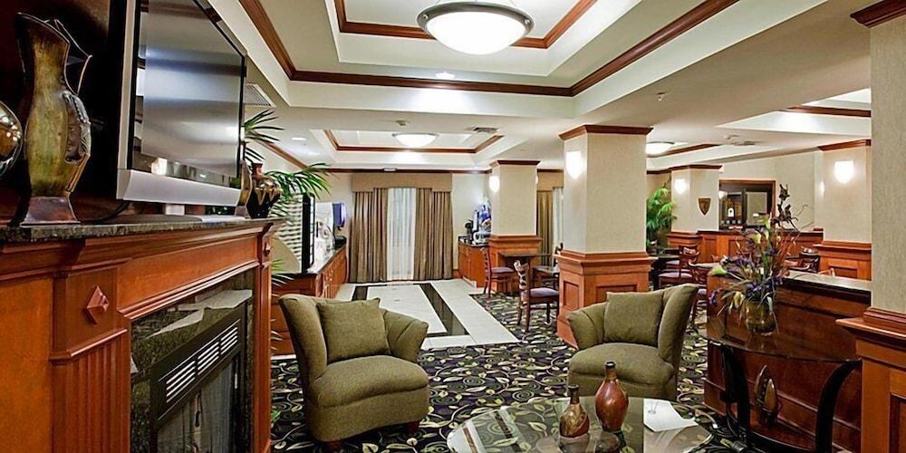 Holiday Inn Express Ada by IHG photo 12