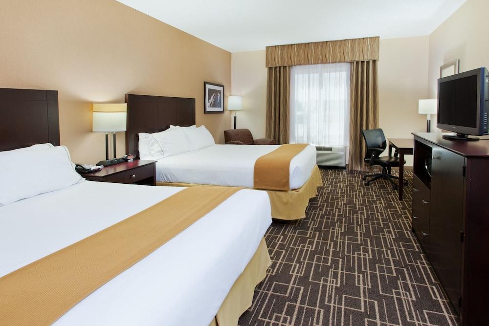 Holiday Inn Express Hotel & Suites Jackson NE by IHG photo 5