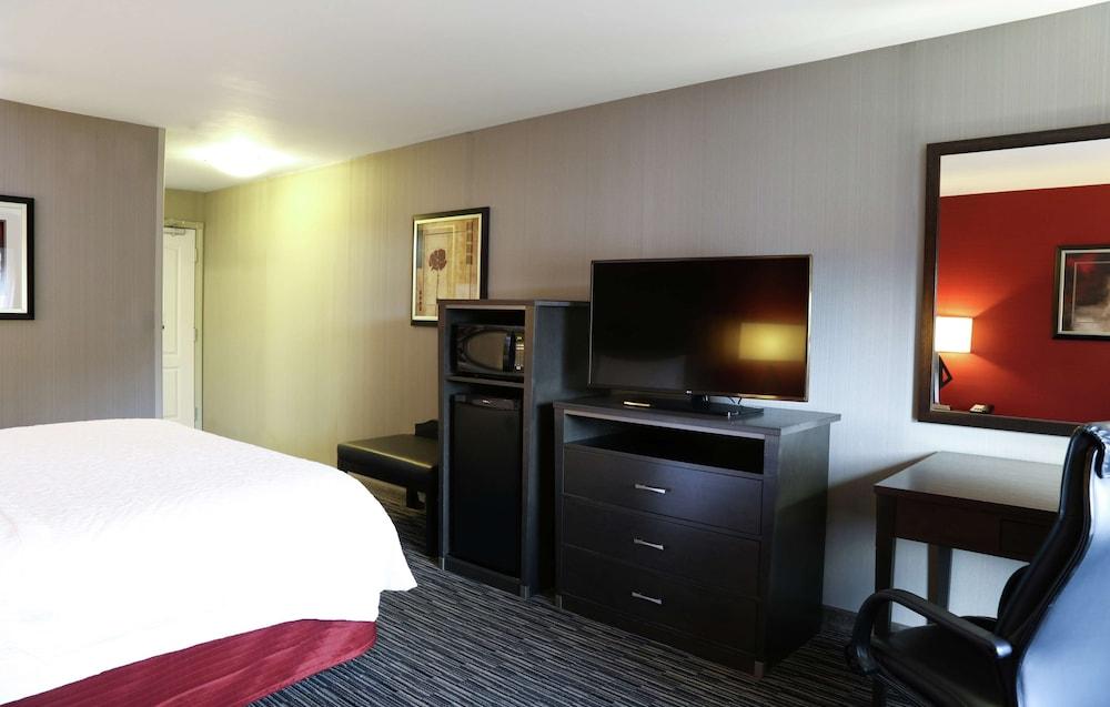 Hampton Inn & Suites Temecula photo 42