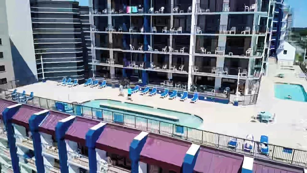 Grande Shores Ocean Resort photo 53
