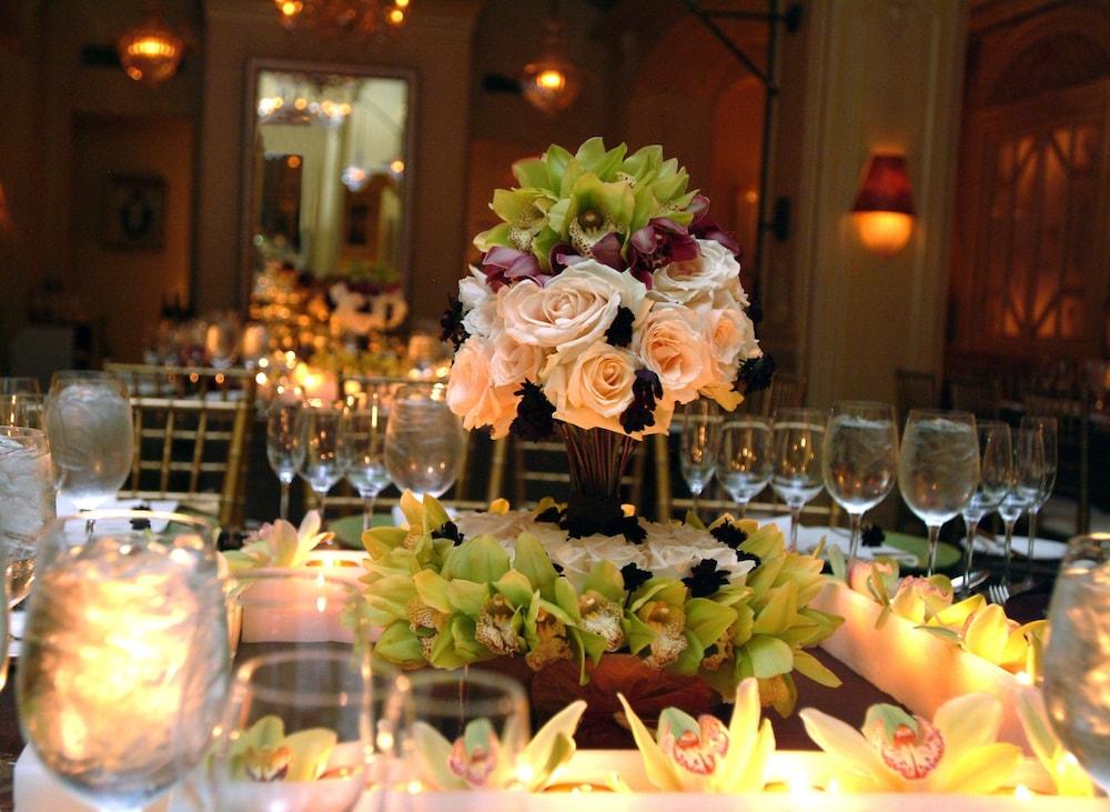 Hotel Plaza Athenee photo 53