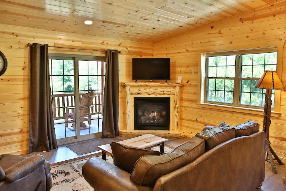 Cricket Hill Lodge & Cabins photo 47