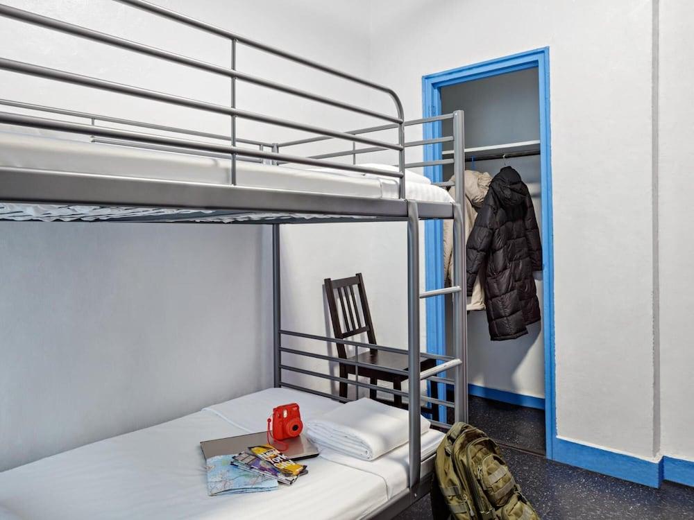 Central Park West Hostel photo 16