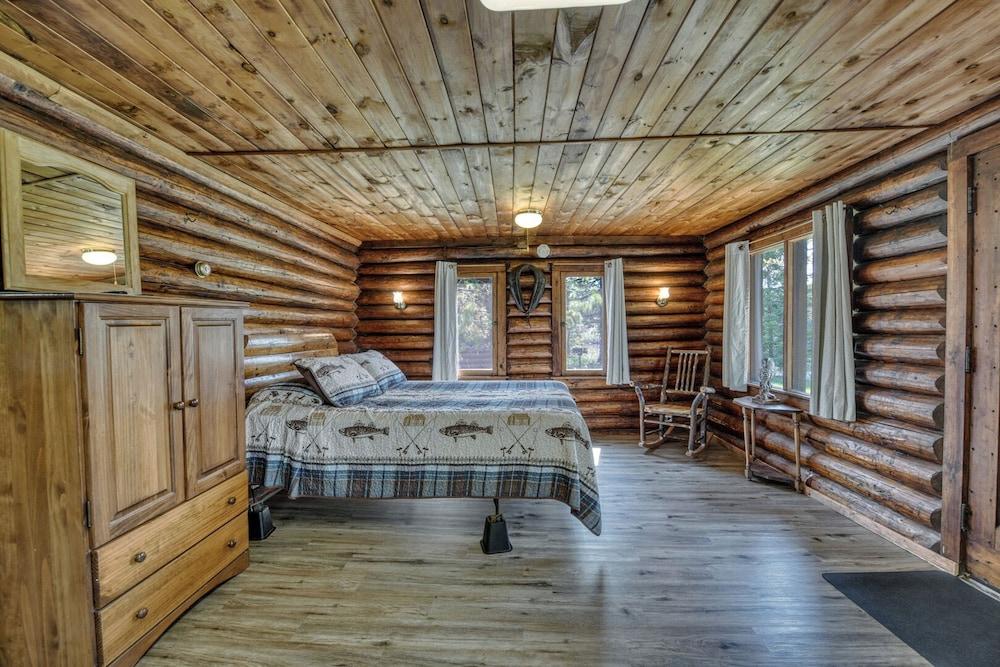 Edgewater Resort photo 65