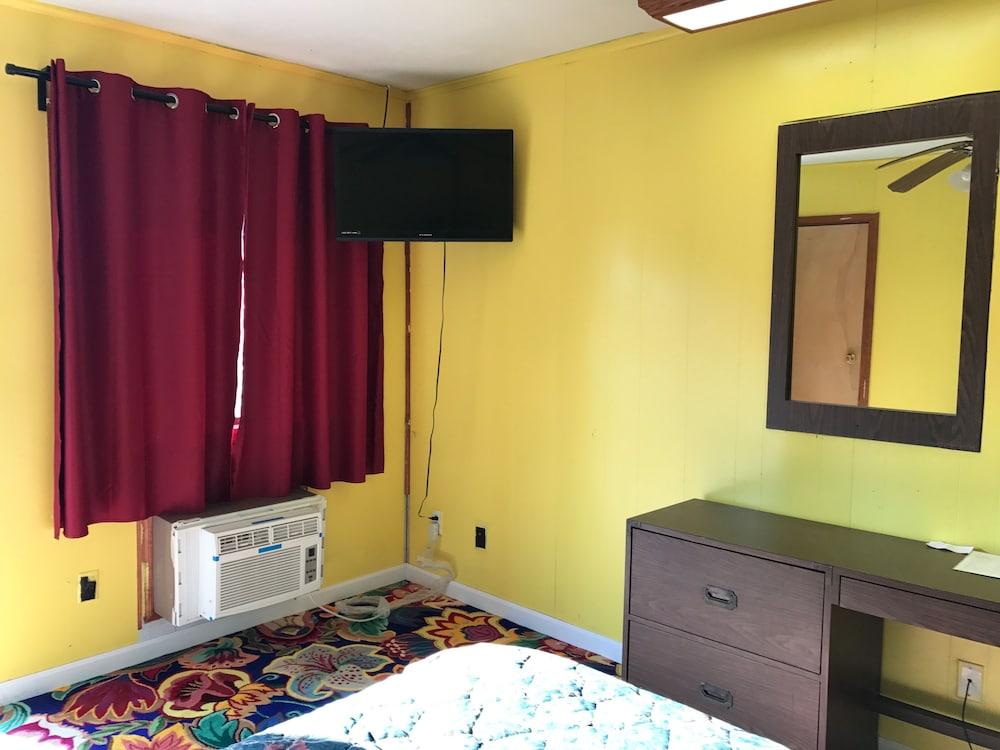 Heritage Inn Mahomet photo 20
