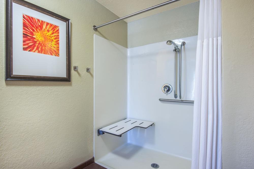 Staybridge Suites Allentown West by IHG photo 4