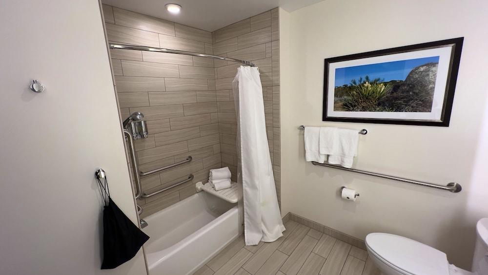Cahuilla Casino Hotel photo 45