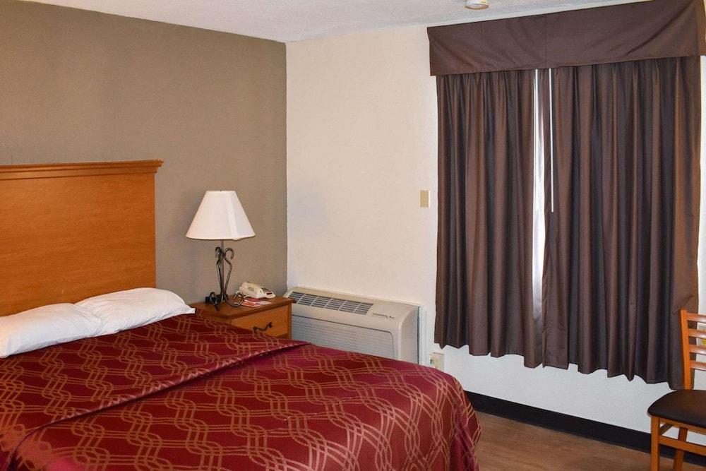 MHO Hotel Bordentown photo 18