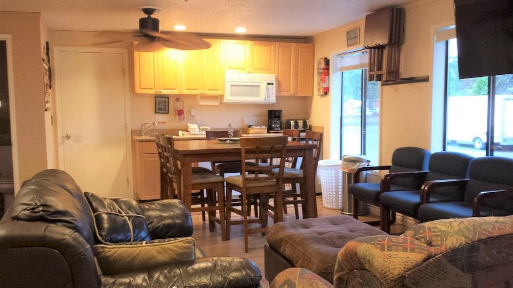 Sea Haven Motel & Guest House photo 52