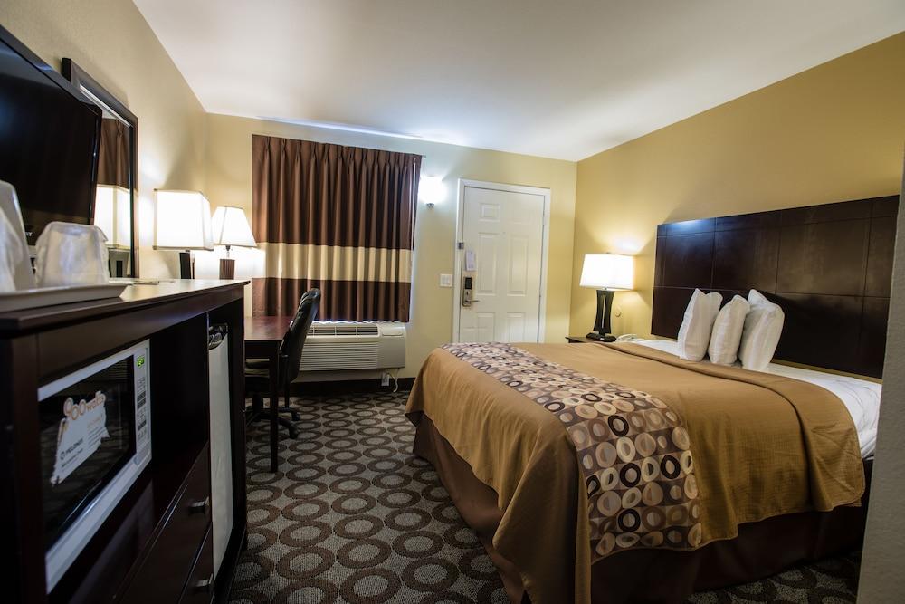 Relax Inn & Suites photo 12