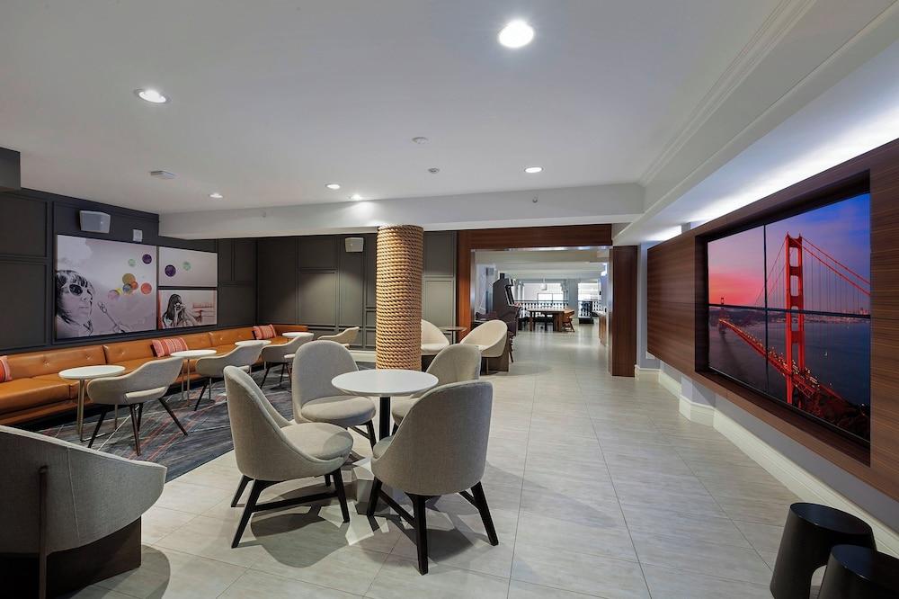 Axiom Hotel photo 41