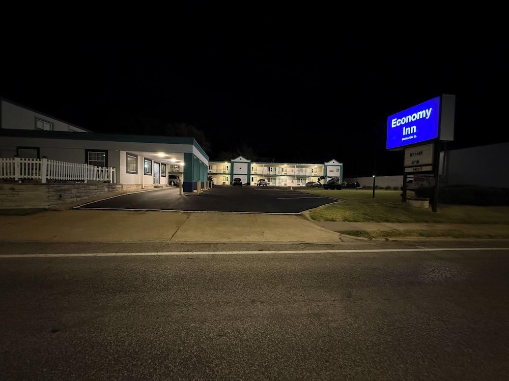 ECONOMY INN photo 10