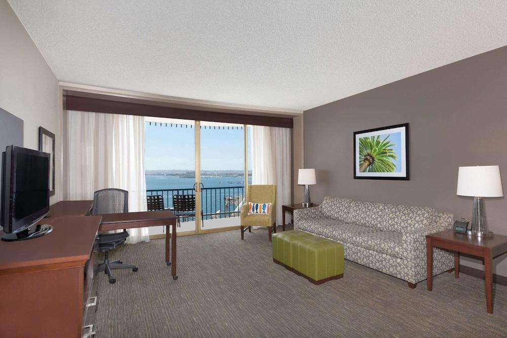 Wyndham San Diego Bayside photo 34