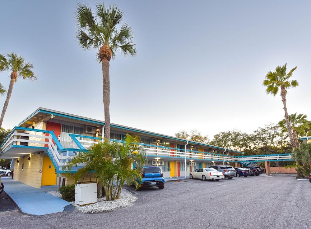 Golden Host Resort - Sarasota photo 20