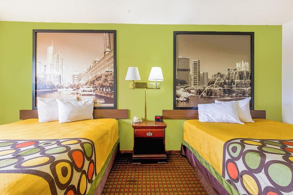 Super Sleep Inn photo 27