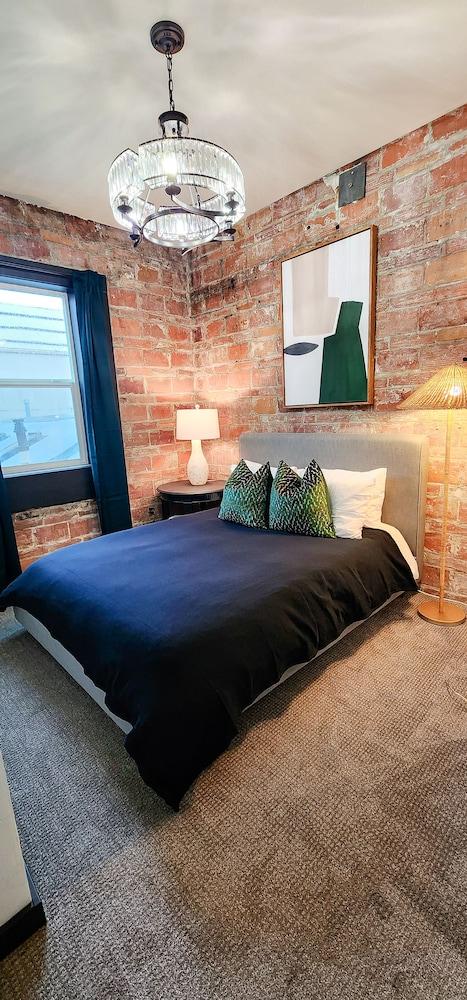 Speakeasy Suites photo 7