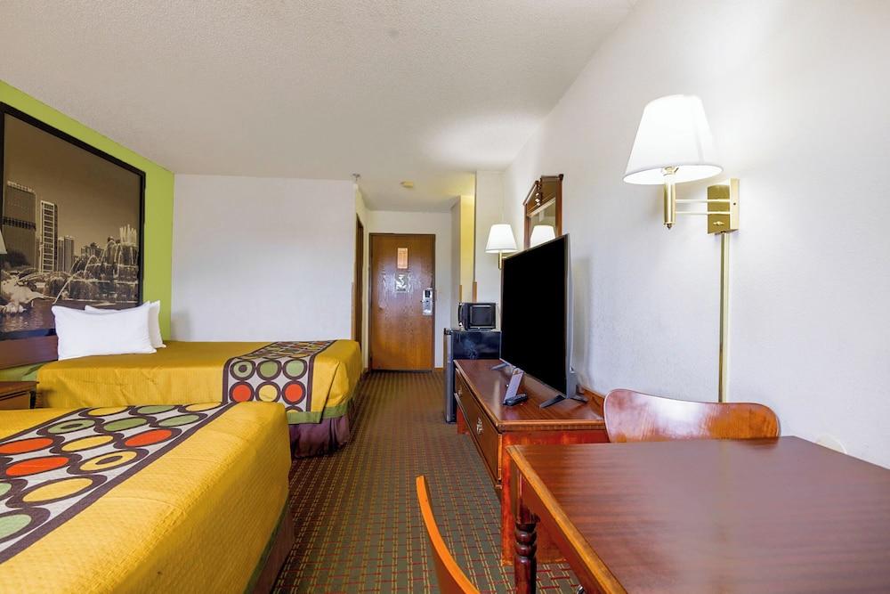Super Sleep Inn photo 30