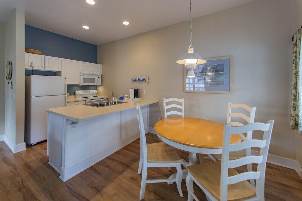 Edgewater Resort photo 47