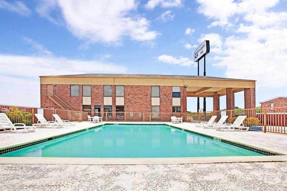 Knights Inn South Houston photo 14