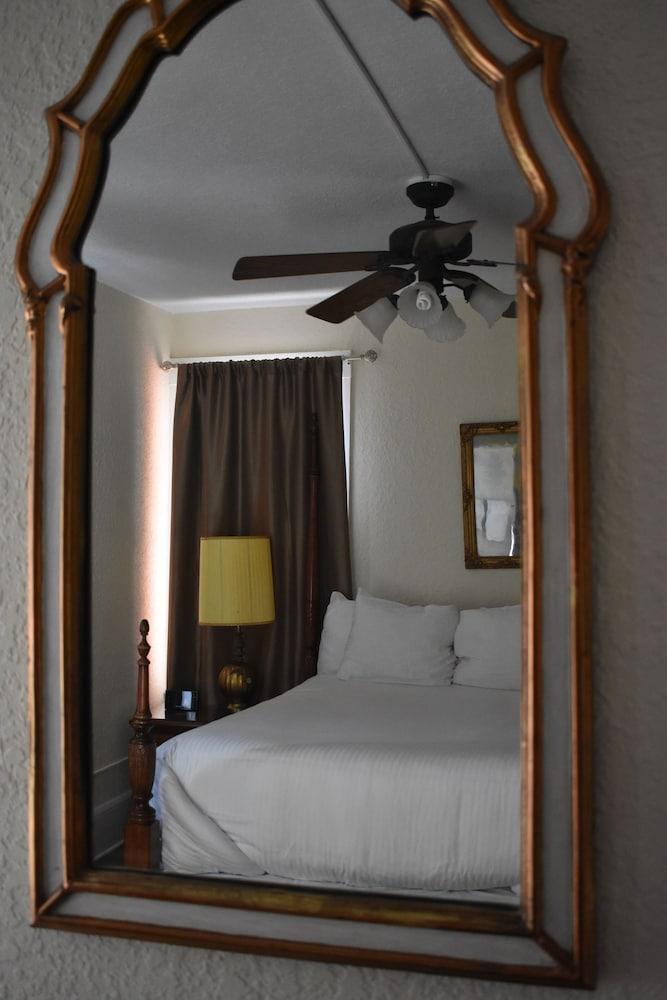 The DeLand Hotel photo 14