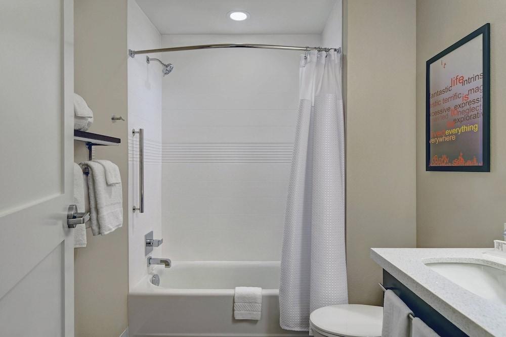 TownePlace Suites by Marriott Lima photo 33