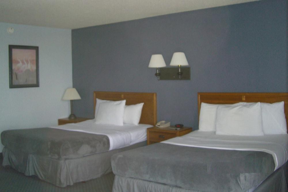 Quails Nest Inn and Suites photo 17