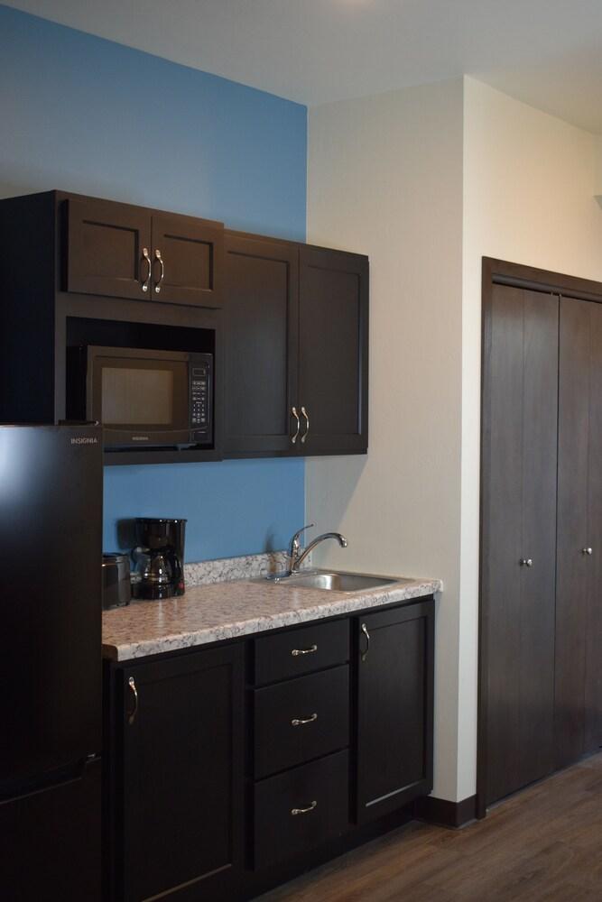 Menominee River Extended Stay Hotel photo 11