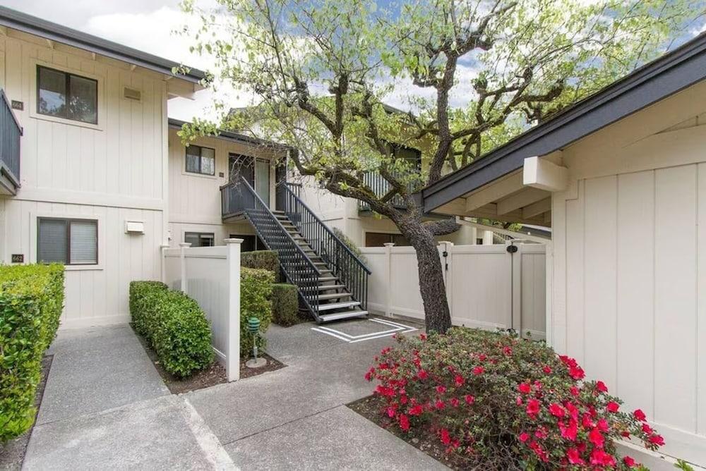 The Napa Residences photo 84