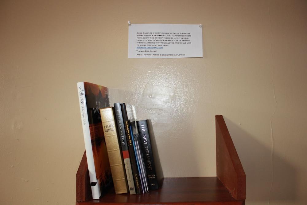 Brickyard Inn photo 3