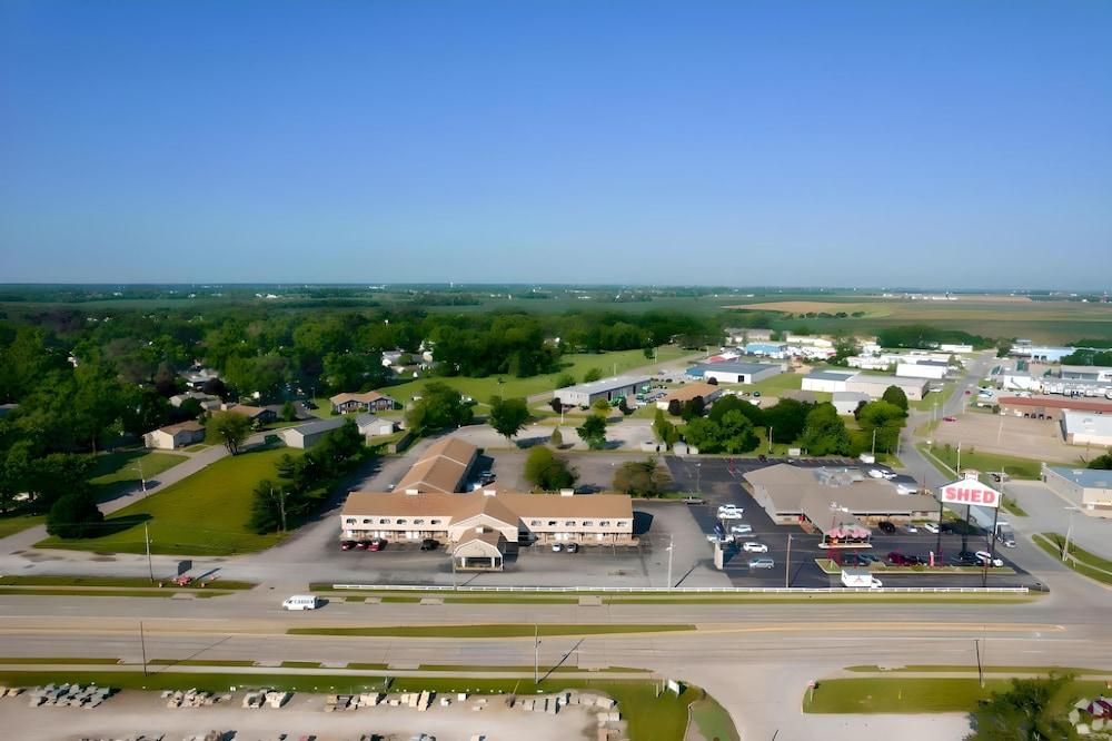 I-80 Inn & Suites photo 11