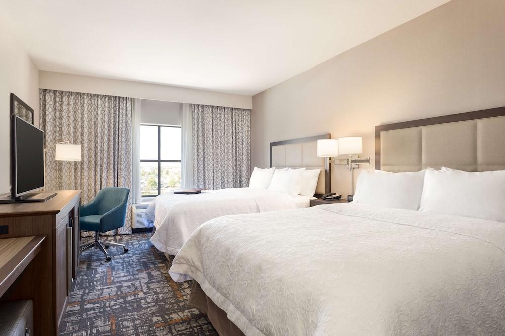 Hampton Inn & Suites West Des Moines/SW Mall Area photo 10