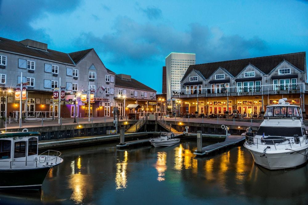 Harbor House Hotel and Marina at Pier 21 photo 35