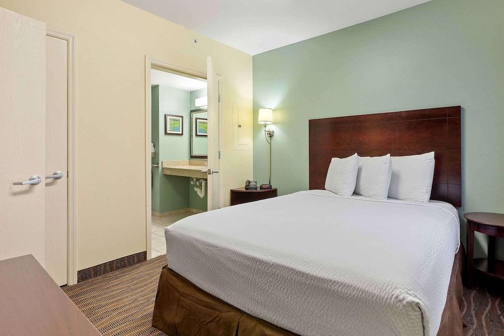 Extended Stay America Premier Suites Lakeland I4 photo 30