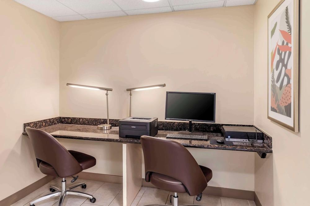 Best Western Plus Riata photo 23