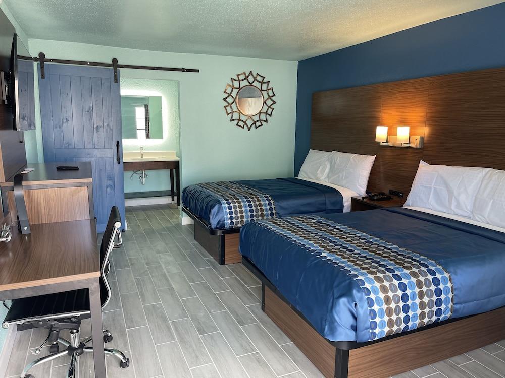 Regal Inn photo 16