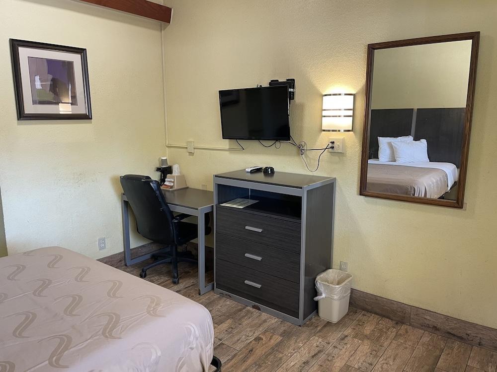 EverGreen Inn & RV photo 27