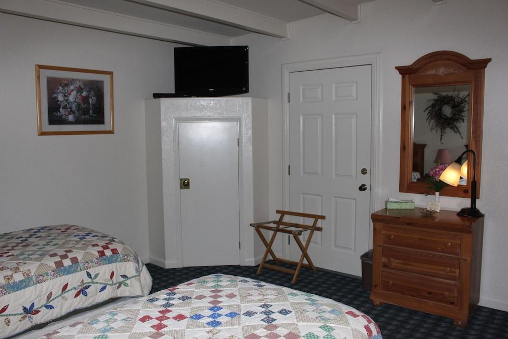 Barewood Inn and Suites photo 4