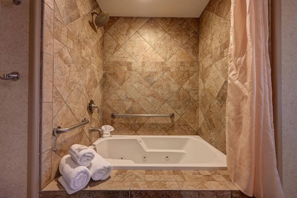 Bellasera Hotel & Suites Paso Robles, Tapestry by Hilton photo 40