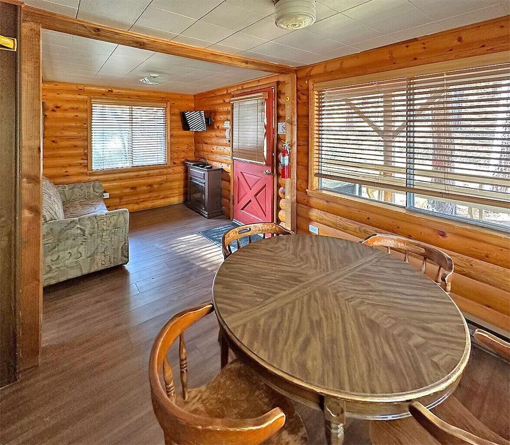 Sourdough Lodge photo 16