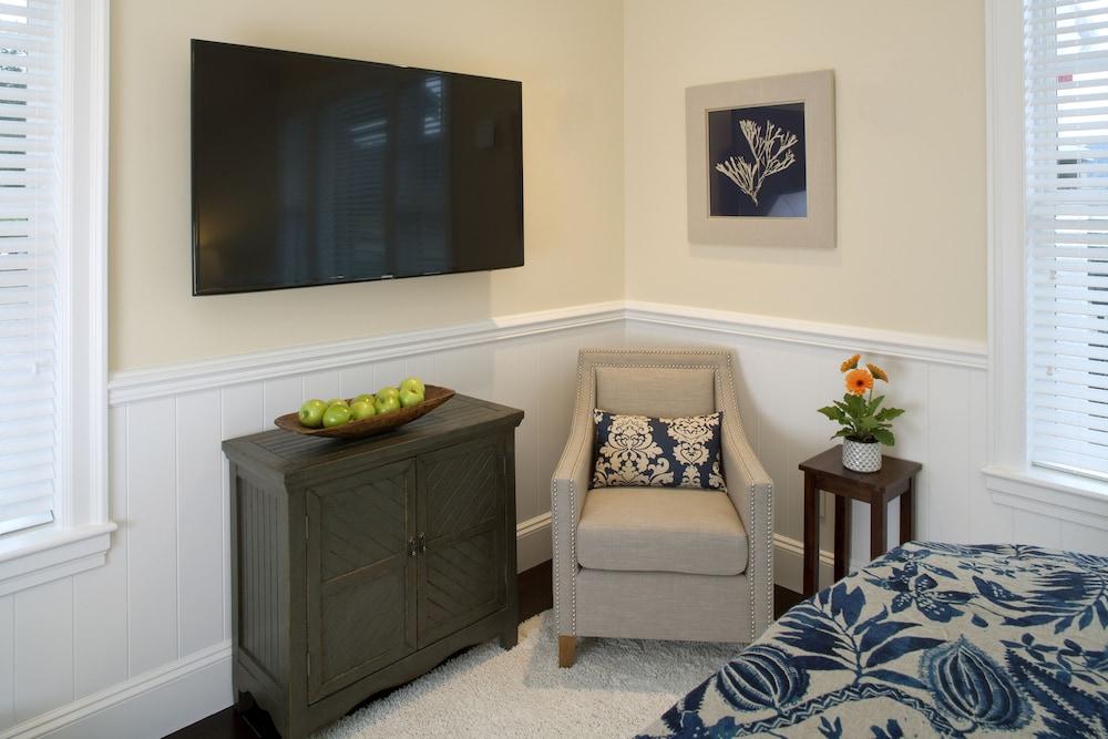 The Inn at Pleasant Beach photo 18